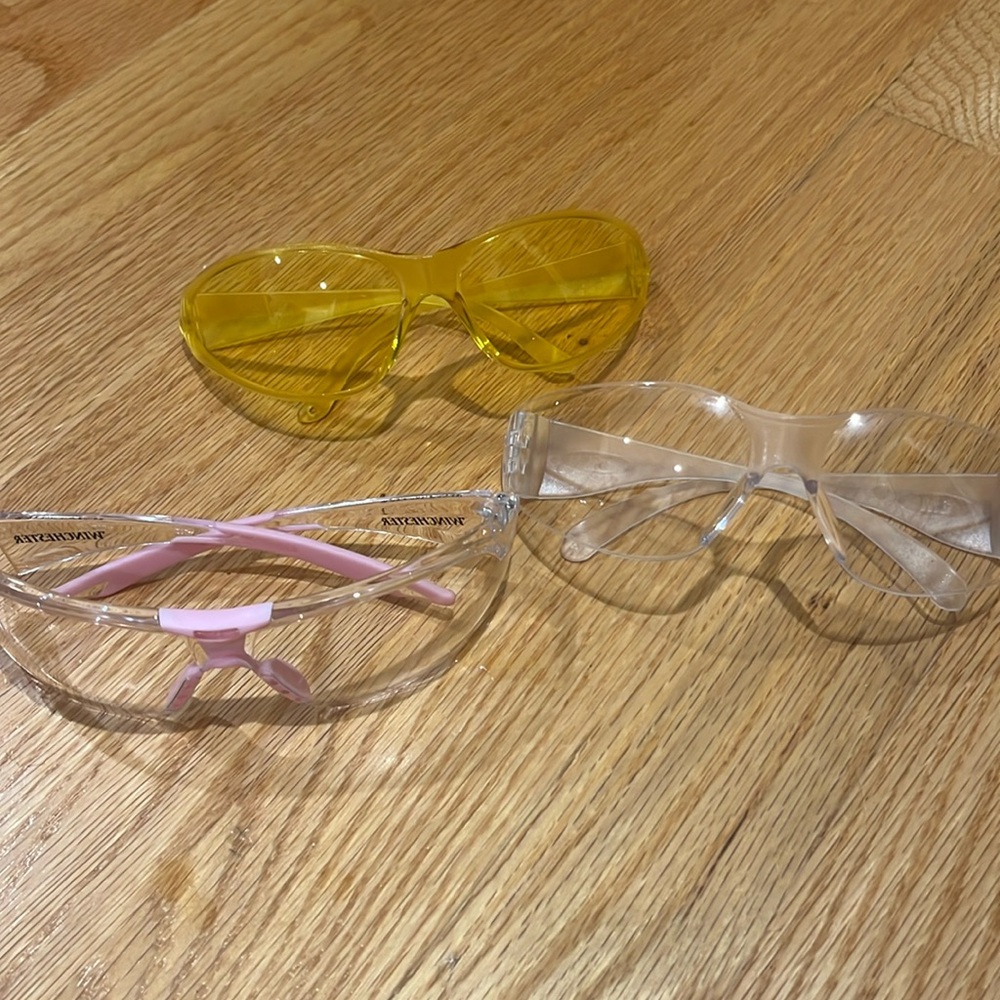 Safety goggles